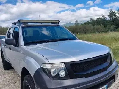 Gebraucht Nissan Navara XE 171 PS (125 kW) 2007 Grau Pickup