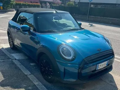 Usata Mini Cooper Cabriolet Classic 136 CV (100 kW) 2023 Blu/azzurro Cabrio