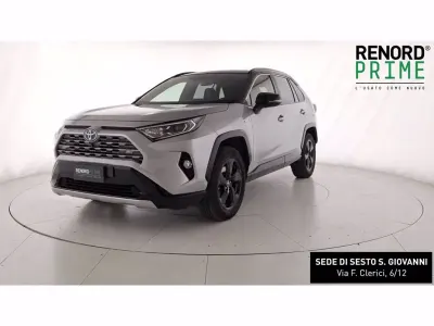 Usata Toyota RAV4 Hybrid Style 218 CV (160 kW) 2019 Grigio SUV