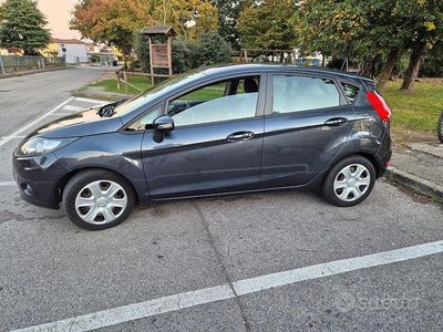 Second-hand Ford Fiesta 96 CP (70 kW) 2009 Gri Hatchback