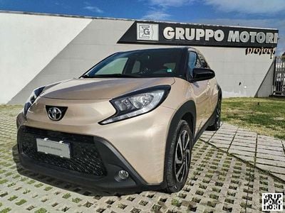 Usata Toyota Aygo X Trend 72 CV (52 kW) 2024 Beige SUV