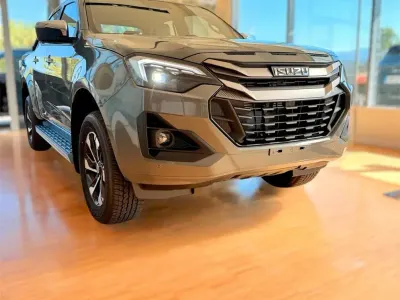 Nuova Isuzu D-Max 164 CV (120 kW) 2026 Grigio Pick-up
