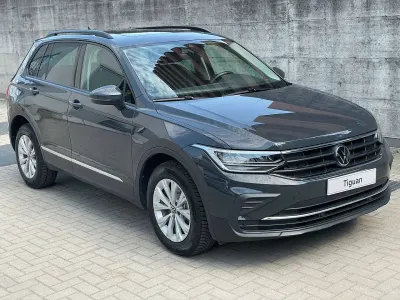 Usata VW Tiguan Life 150 CV (110 kW) 2022 Grigio urano SUV