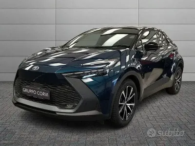 Usata Toyota C-HR Trend 140 CV (102 kW) 2024 Blu SUV