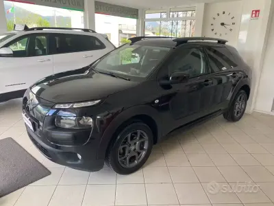 Usata Citroën C4 82 CV (60 kW) 2017 Nero Berlina