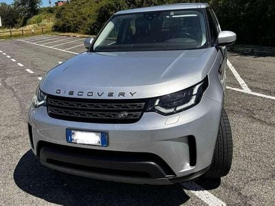 Land Rover Discovery 5