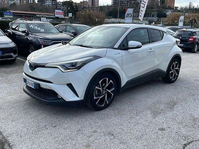 Usata Toyota C-HR Style 122 CV (89 kW) 2019 Bianco SUV