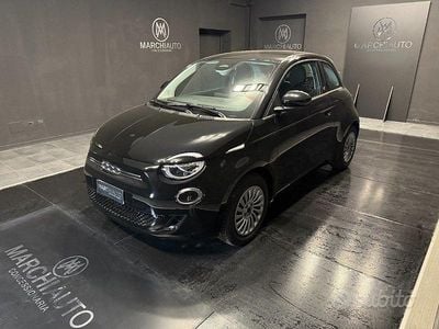 Usata Fiat 500e Red 86 kW (118 CV) 2025 Nero Berlina