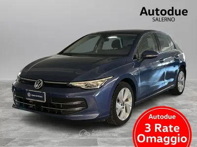 Usata VW Golf VIII Style 150 CV (110 kW) 2025 Blu Berlina