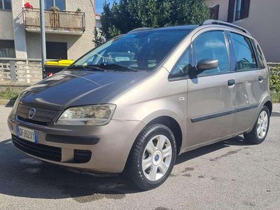 Usata Fiat Idea 95 CV (69 kW) 2008 Grigio Monovolume