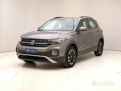 Usata VW T-Cross Advance 110 CV (80 kW) 2020 Grigio SUV