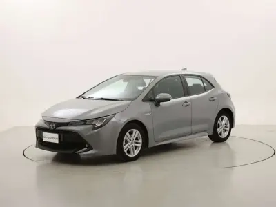 Usata Toyota Corolla Hybrid Business Edition 122 CV (89 kW) 2022 Grigio Berlina