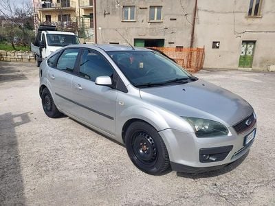 Usata Ford Focus 115 CV (84 kW) 2006 Grigio Berlina
