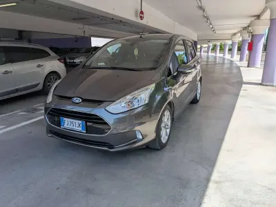 Usata Ford B-MAX Titanium 95 CV (69 kW) 2017 Grigio Monovolume