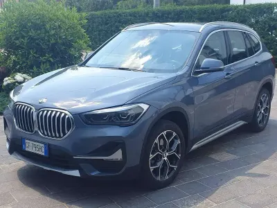 Usado BMW X1 Advantage 150 HP (110 kW) 2021 Azul SUV