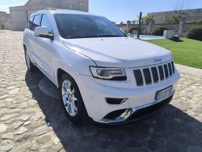 Usata Jeep Grand Cherokee Overland 250 CV (183 kW) 2015 Bianco SUV