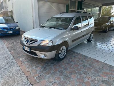 Grigio Usata 2007 Dacia Logan MCV Station wagon | 2900 € (Buon prezzo)