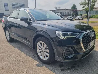 Usata Audi Q3 Sportback Business Plus 150 CV (110 kW) 2023 Nero SUV