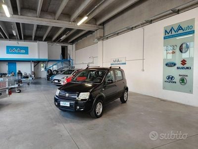 Usata Fiat Panda 4x4 Climbing 2011 Nero Utilitaria