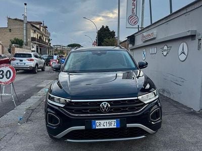 Usata VW T-Roc Sport 116 CV (85 kW) 2023 Nero SUV