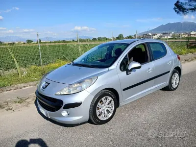 Usata Peugeot 207 68 CV (50 kW) 2009 Nero Berlina