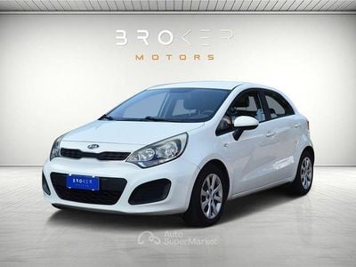 Usata Kia Rio EX 90 CV (66 kW) 2012 Bianco Berlina