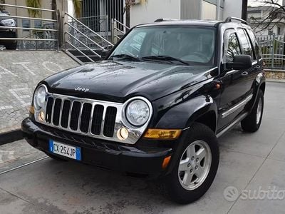 Usata Jeep Cherokee Limited 163 CV (119 kW) 2005 Nero SUV