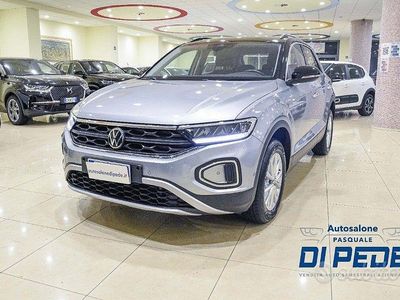 Usata VW T-Roc Life 150 CV (110 kW) 2023 Grigio SUV