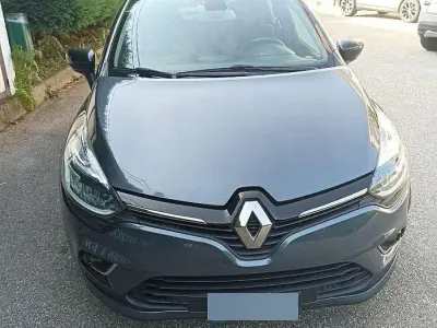 Usata Renault Clio IV Zen 90 CV (66 kW) 2019 Grigio Berlina