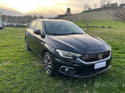 Usata Fiat Tipo Lounge 120 CV (88 kW) 2017 Nero Berlina