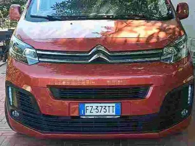 Usata Citroën Spacetourer 177 CV (130 kW) 2020 Arancione Monovolume