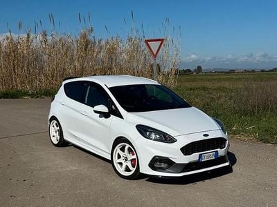 Usata Ford Fiesta ST 200 CV (147 kW) 2019 Bianco Utilitaria