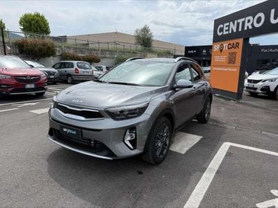(m7g) astro grey m Usata 2024 Kia Stonic SUV | 17.900 € (Buon prezzo)