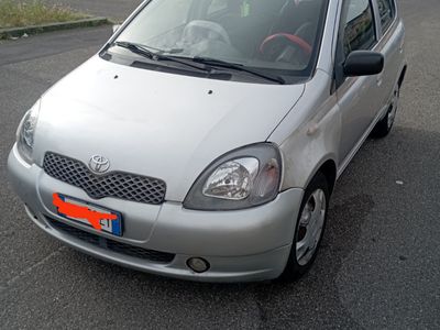 usata Toyota Yaris 1.3 Benz