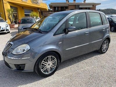 Usata Lancia Musa 95 CV (69 kW) 2008 Grigio Monovolume