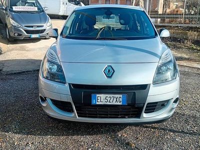 Grigio Usata 2012 Renault Scénic III Monovolume | 4500 € (Buon prezzo)