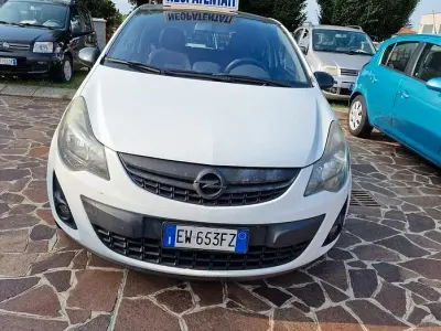 Usata Opel Corsa 95 CV (69 kW) 2014 Bianco Utilitaria