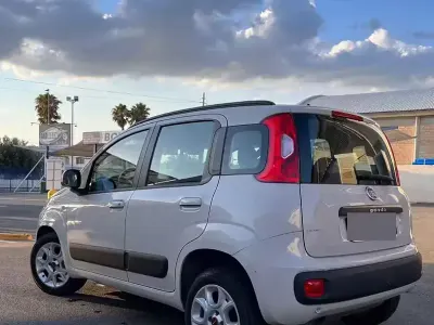 Usata Fiat Panda Easy 85 CV (62 kW) 2013 Giallo Utilitaria