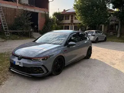 Usata VW Golf VIII GTI 245 CV (180 kW) 2023 Grigio Berlina