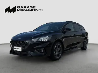 Usata Ford Focus ST-Line 120 CV (88 kW) 2021 Nero Station wagon