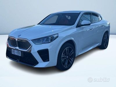 Nuova BMW iX2 M Sport 150 kW (204 CV) 2025 Bianco SUV