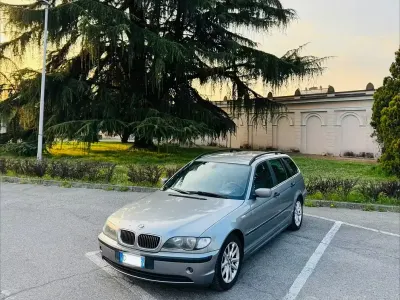 Usata BMW 320 150 CV (110 kW) 2004 Grigio Station wagon