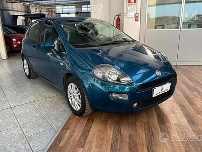 Usata Fiat Punto Lounge 95 CV (69 kW) 2014 Blu Utilitaria