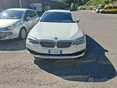 Usata BMW 520 Sport Line 190 CV (139 kW) 2017 Bianco Station wagon