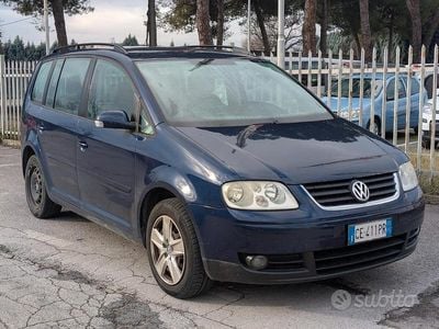 Usata VW Touran Highline 101 CV (74 kW) 2003 Blu Monovolume