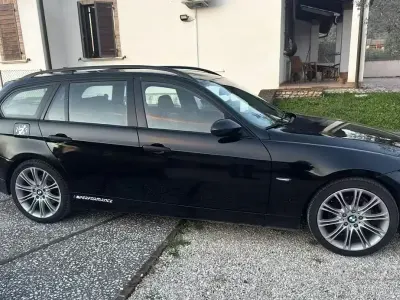 Usata BMW 318 Efficient Dynamics 122 CV (89 kW) 2006 Nero Station wagon