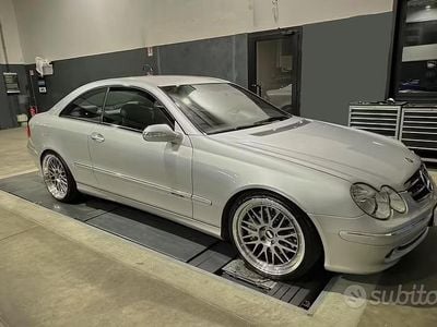 Usata Mercedes CLK320 218 CV (160 kW) 2003 Grigio Coupé
