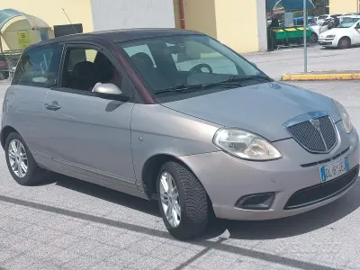 Usata Lancia Ypsilon 90 CV (66 kW) 2007 Utilitaria