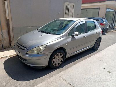 Usata Peugeot 307 90 CV (66 kW) 2001 Utilitaria