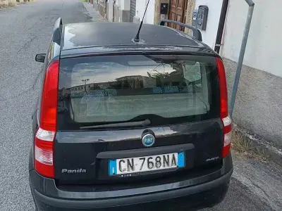 Usata Fiat Panda 69 CV (50 kW) 2004 Nero Utilitaria